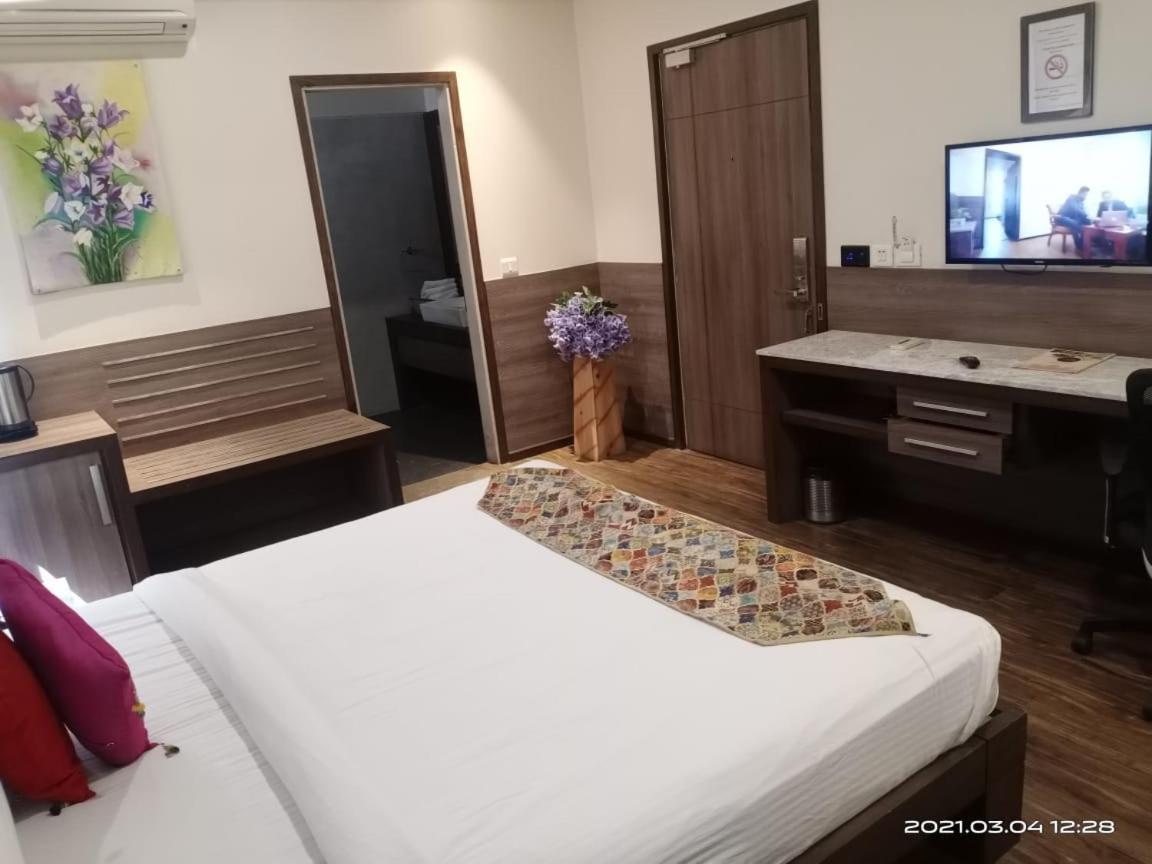 Fleur Hotel Jaipur Exteriör bild